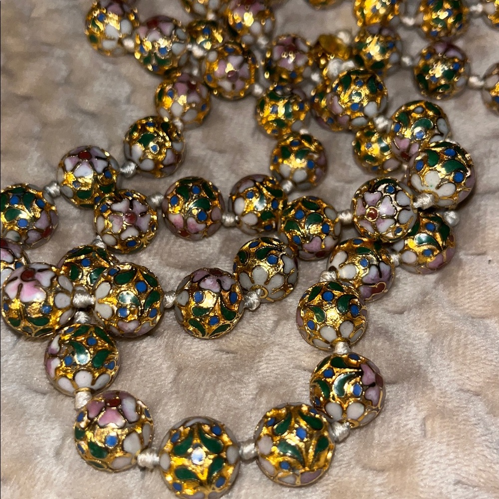 Vintage Chinese Cloisonne Enamel Flower Gold Tone Bead Necklace